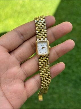 Bulova vintage Women's square tank Gold-Tone Bracelet Watch with white dial